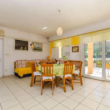 Apartments Stara Maslina Slatine Kültér fotó
