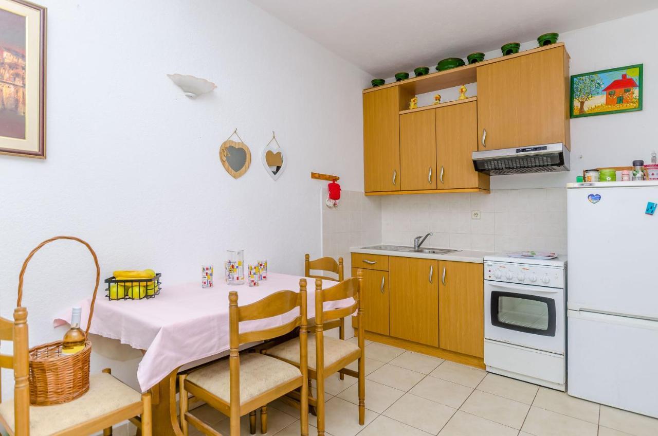 Apartment Stara Maslina *